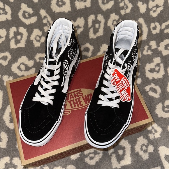 New Sk8-Hi Vans in Peace ☮️ Paisley - Picture 13 of 17